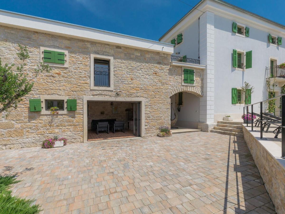 Radovani By Interhome Visnjan